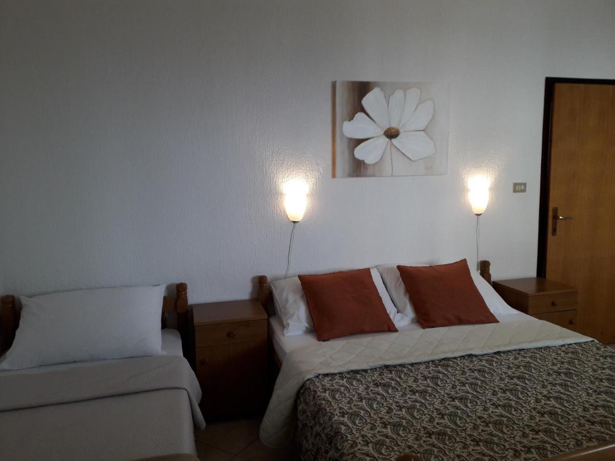 Delfin Apartments Sveti Juraj Buitenkant foto