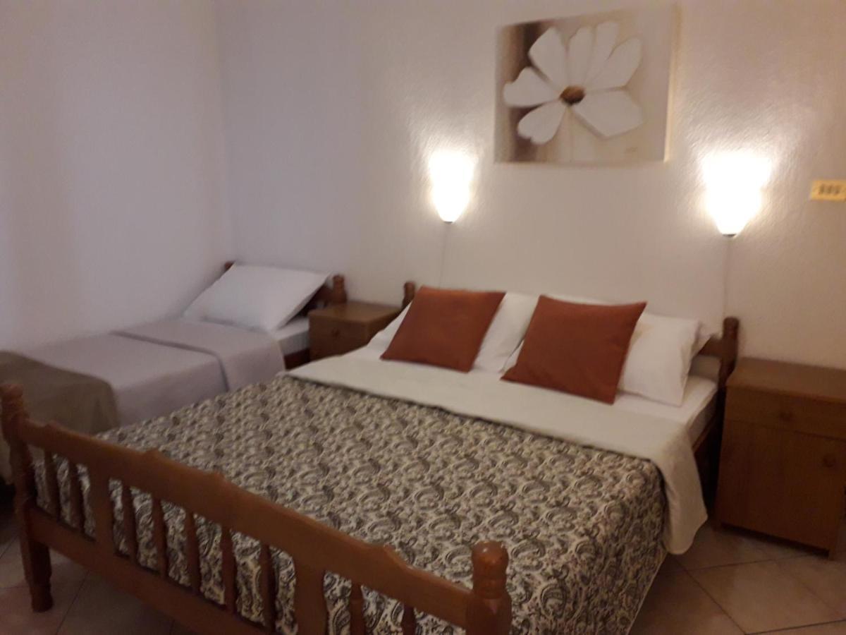 Delfin Apartments Sveti Juraj Buitenkant foto
