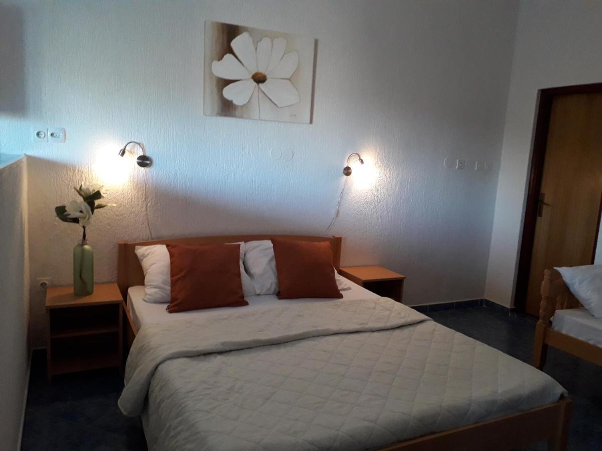 Delfin Apartments Sveti Juraj Buitenkant foto